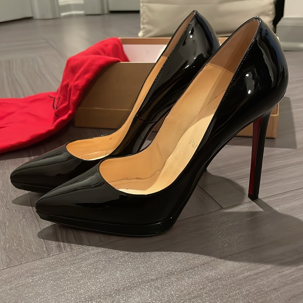Christian Louboutin Pigalle Plato 120mm in black